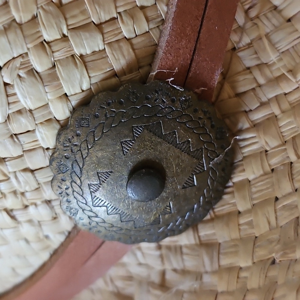 Woman's Stetson U.S.A. X-Large 7 1/2- 7 5/8 Straw Cowboy Hat Leather Chin Strap - Picture 3 of 9